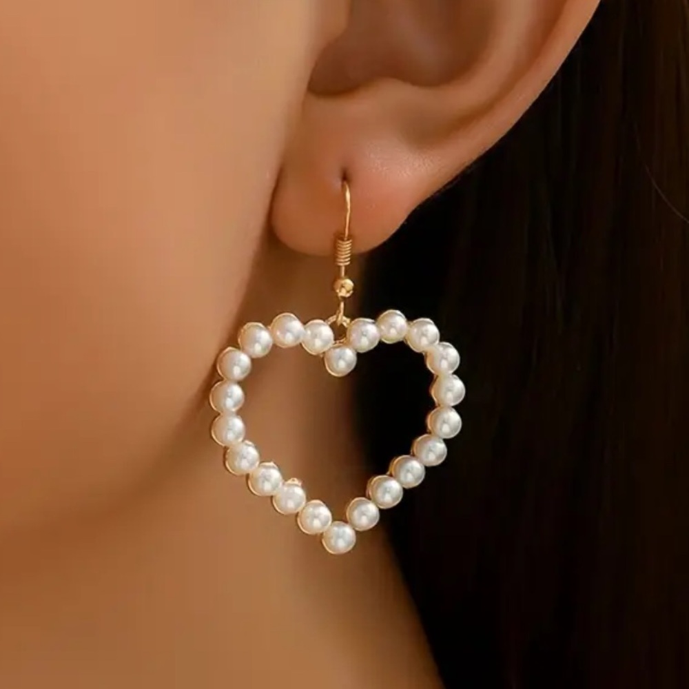 Gold Heart Faux Pearl Dangle Earrings Elegant - NEW